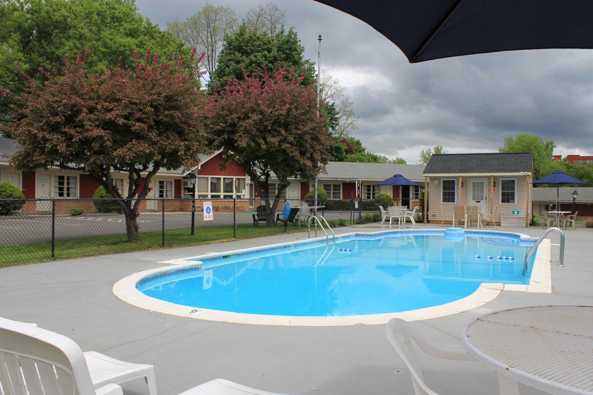 Berkshire Inn Pittsfield Ngoại thất bức ảnh