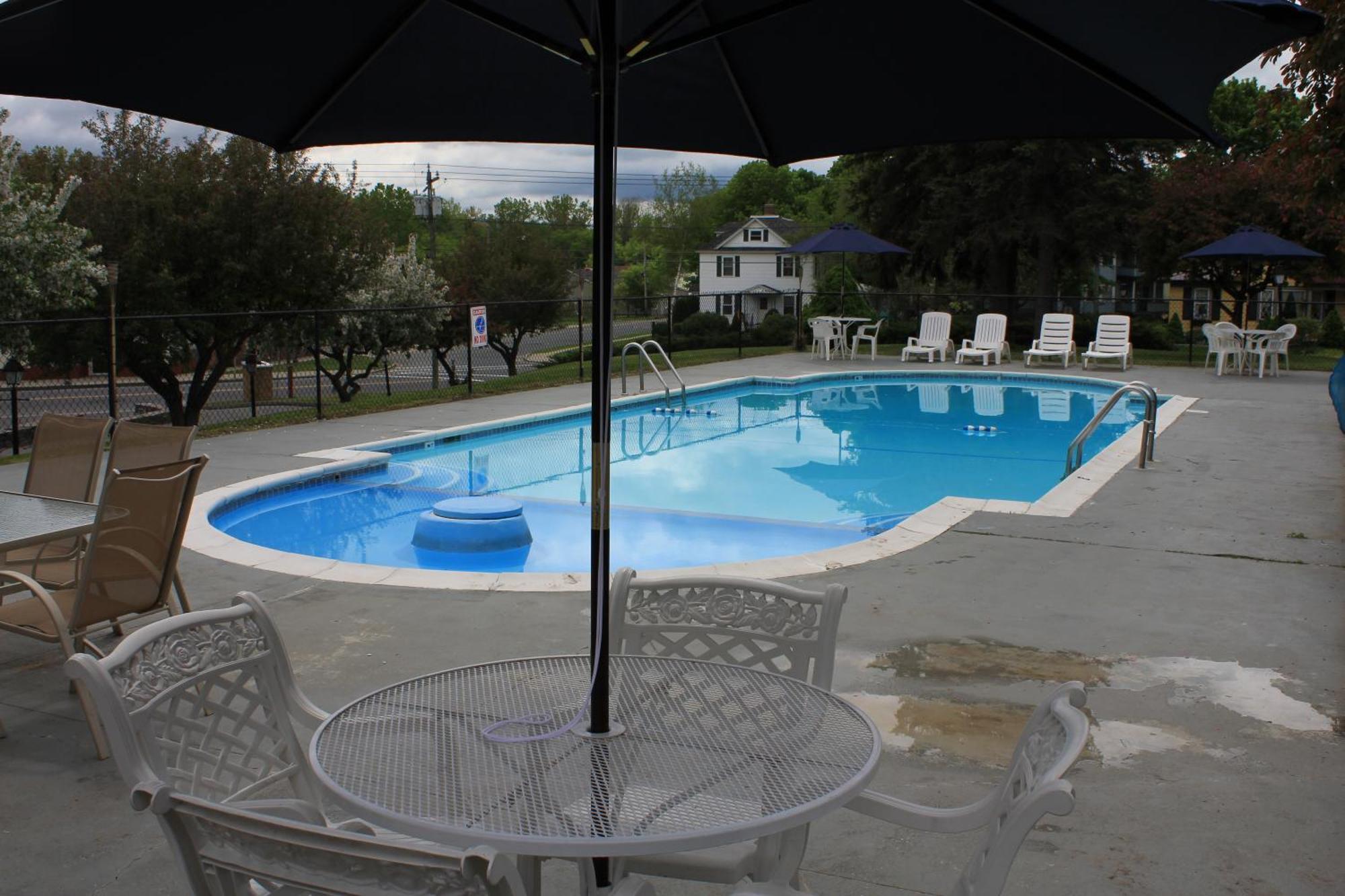 Berkshire Inn Pittsfield Ngoại thất bức ảnh