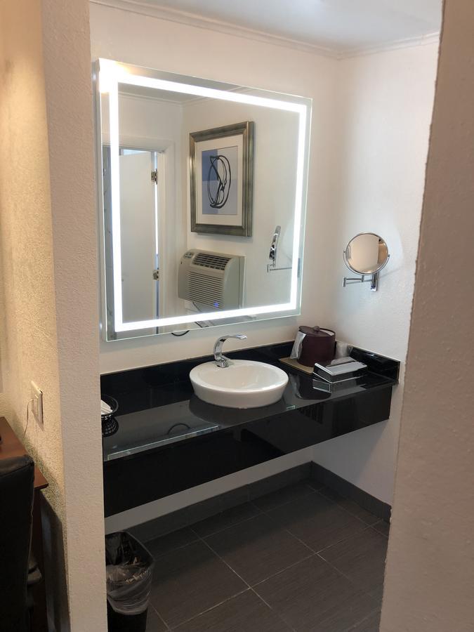 Berkshire Inn Pittsfield Ngoại thất bức ảnh