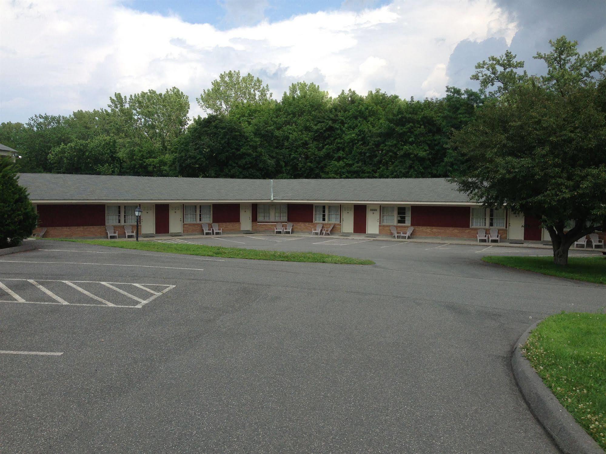 Berkshire Inn Pittsfield Ngoại thất bức ảnh