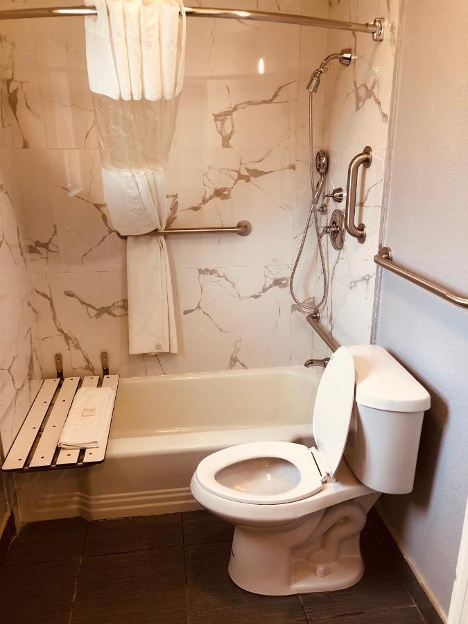 Berkshire Inn Pittsfield Ngoại thất bức ảnh